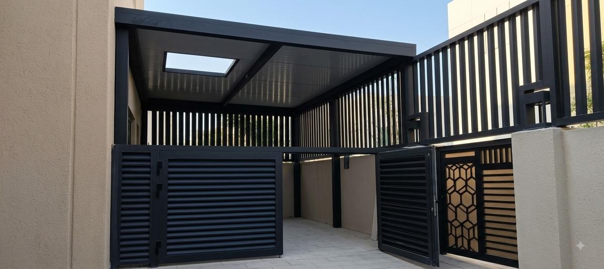 Pergola carport with louvered privacy screen and gate